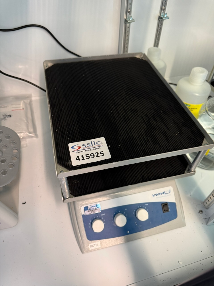 Image of VWR Rocking Platform Shaker